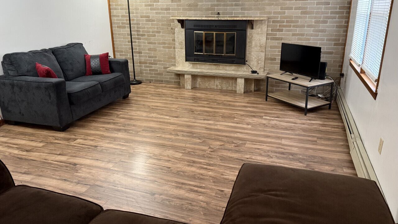 Photo of Livingroom in Hopelawn