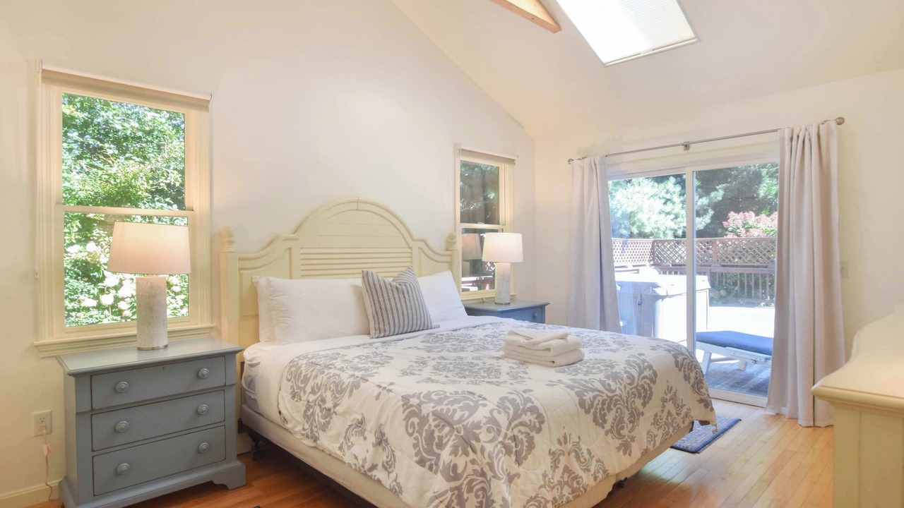 Photo of Bedroom in North Eastham