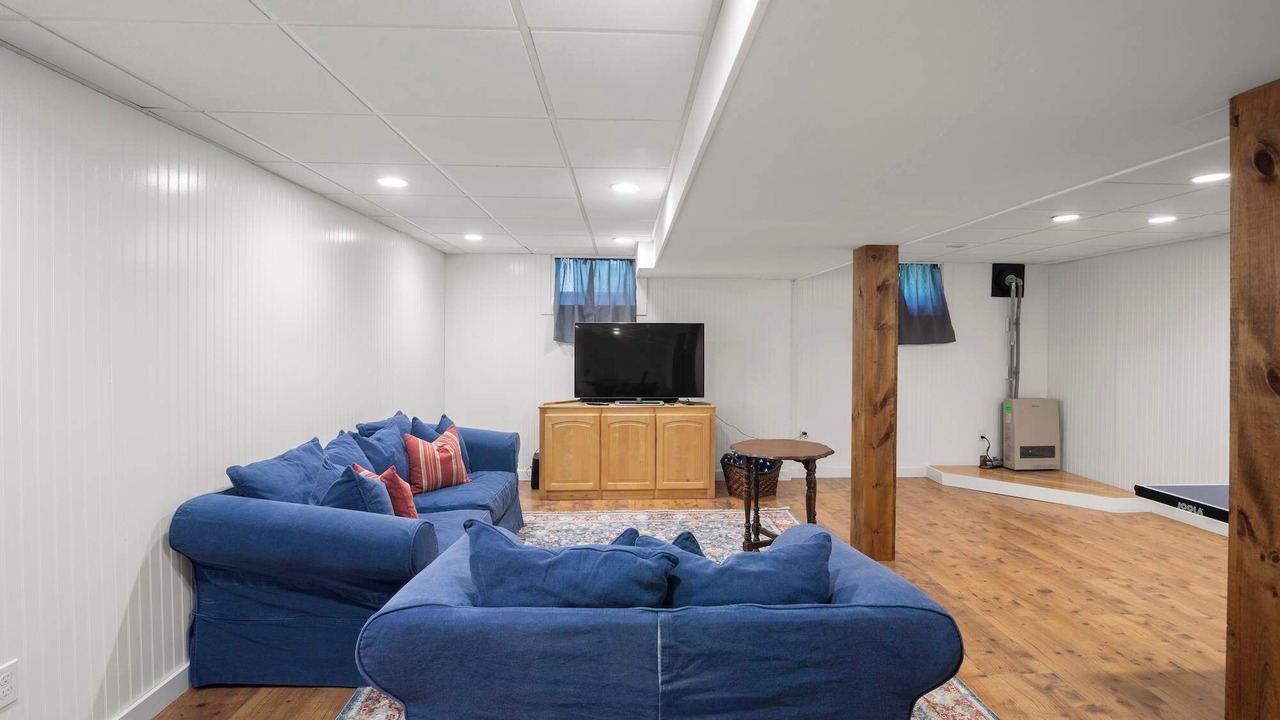 Photo of Livingroom in North Eastham