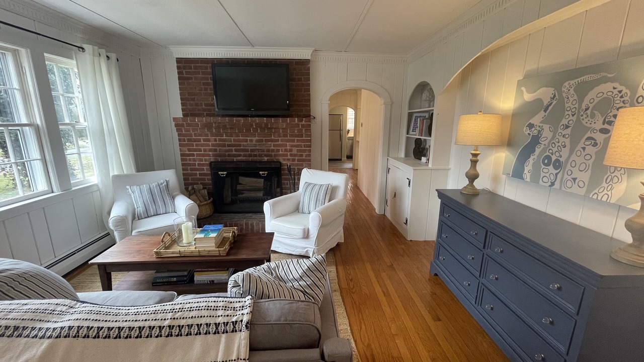 Photo of Livingroom in Madison