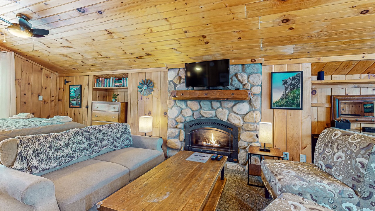 Photo of Livingroom in Gilford