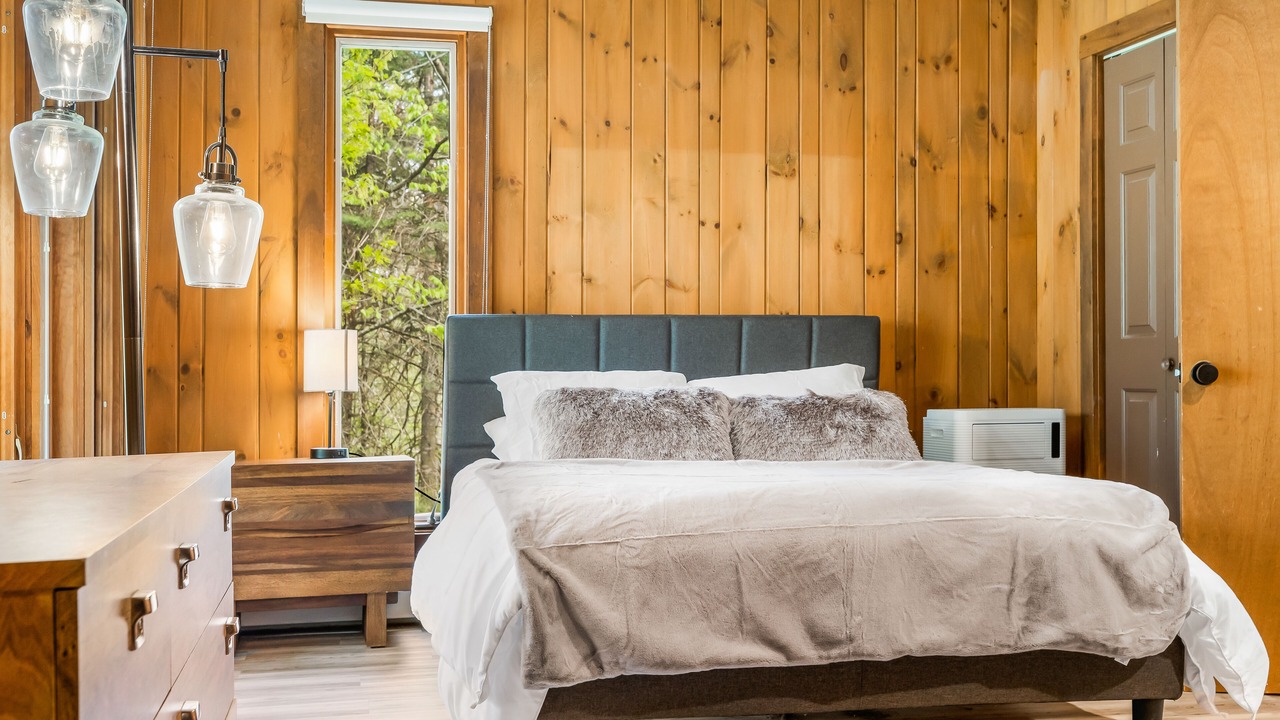 Photo of Bedroom in West Dover