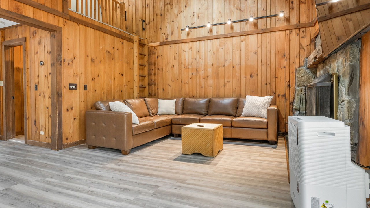 Photo of Livingroom in West Dover