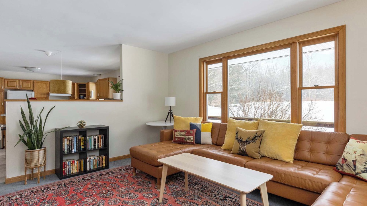 Photo of Livingroom in Jeffersonville