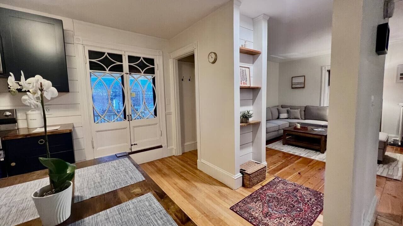 Photo of Livingroom in Pond Cove