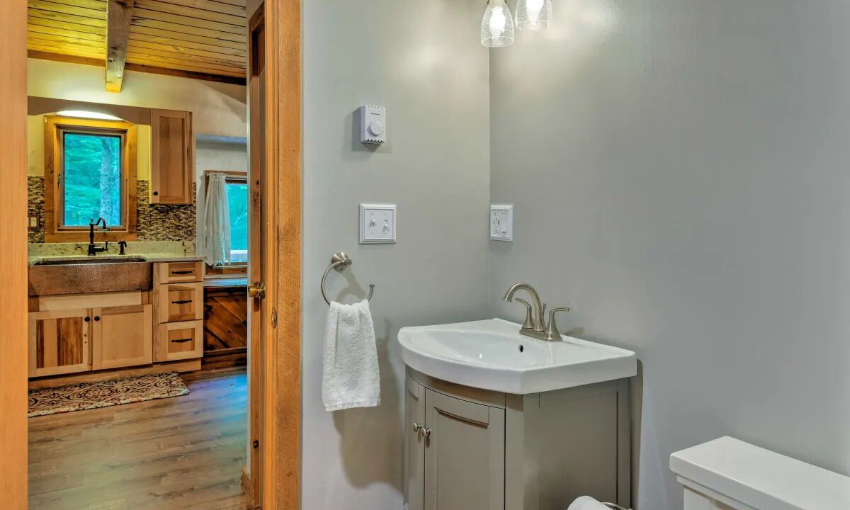 Photo of Bathroom in Bartlett