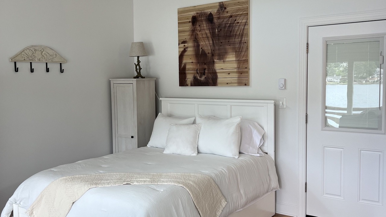Photo of Bedroom in Middlefield