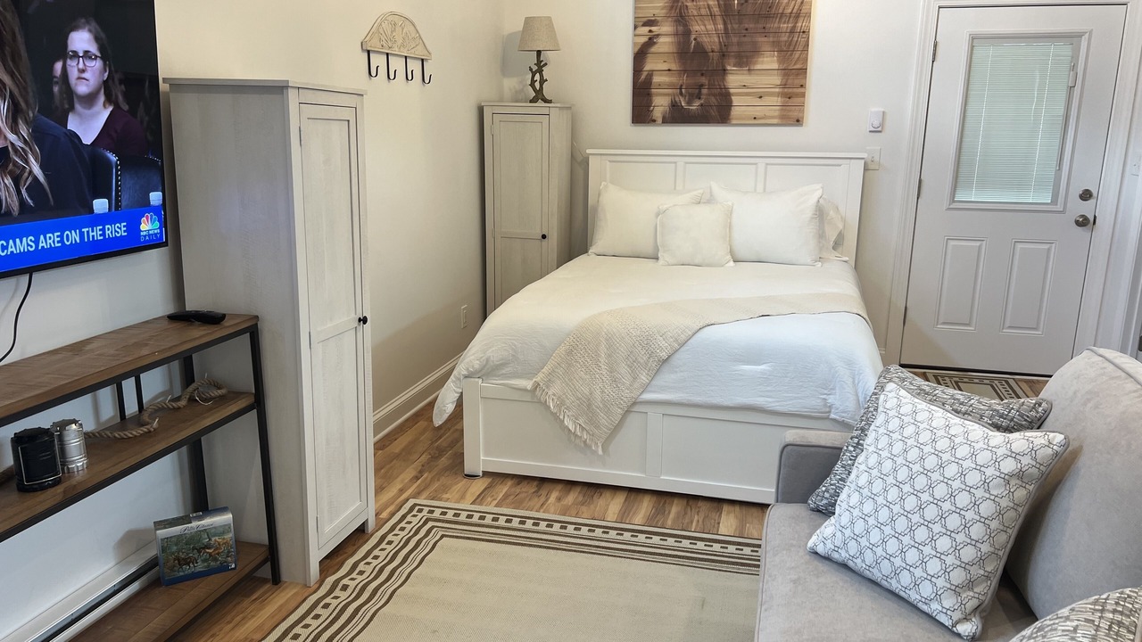 Photo of Bedroom in Middlefield