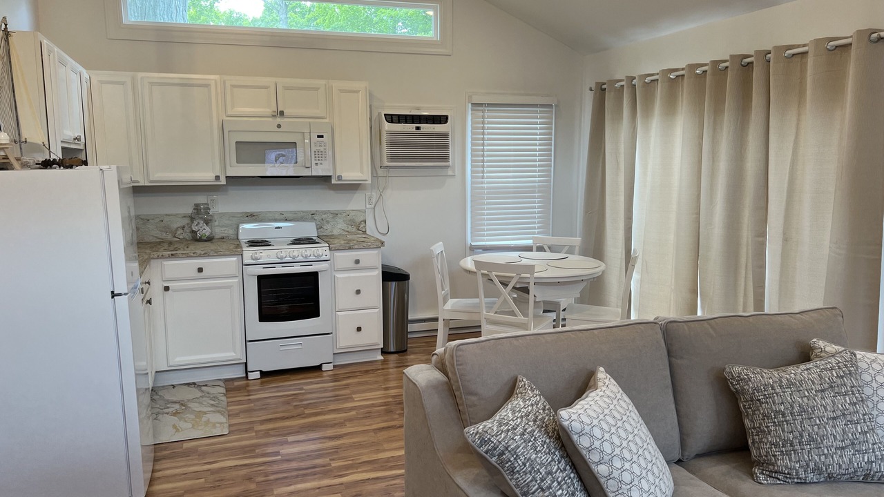 Photo of Livingroom in Middlefield