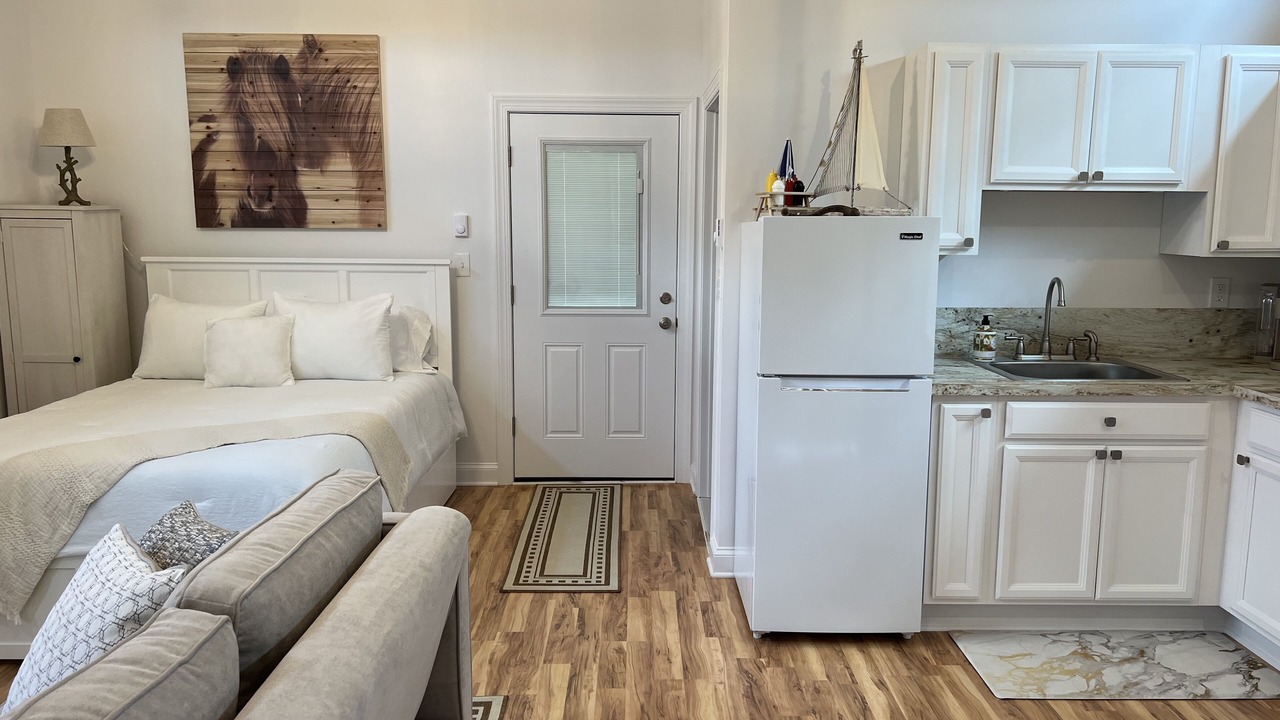 Photo of Bedroom in Middlefield