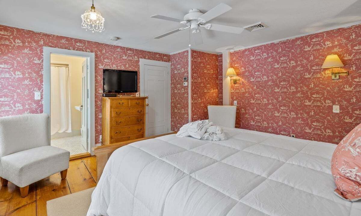 Photo of Bedroom in Chatham