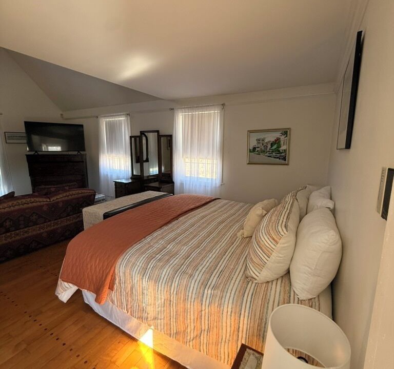 Photo of Bedroom in West Tisbury