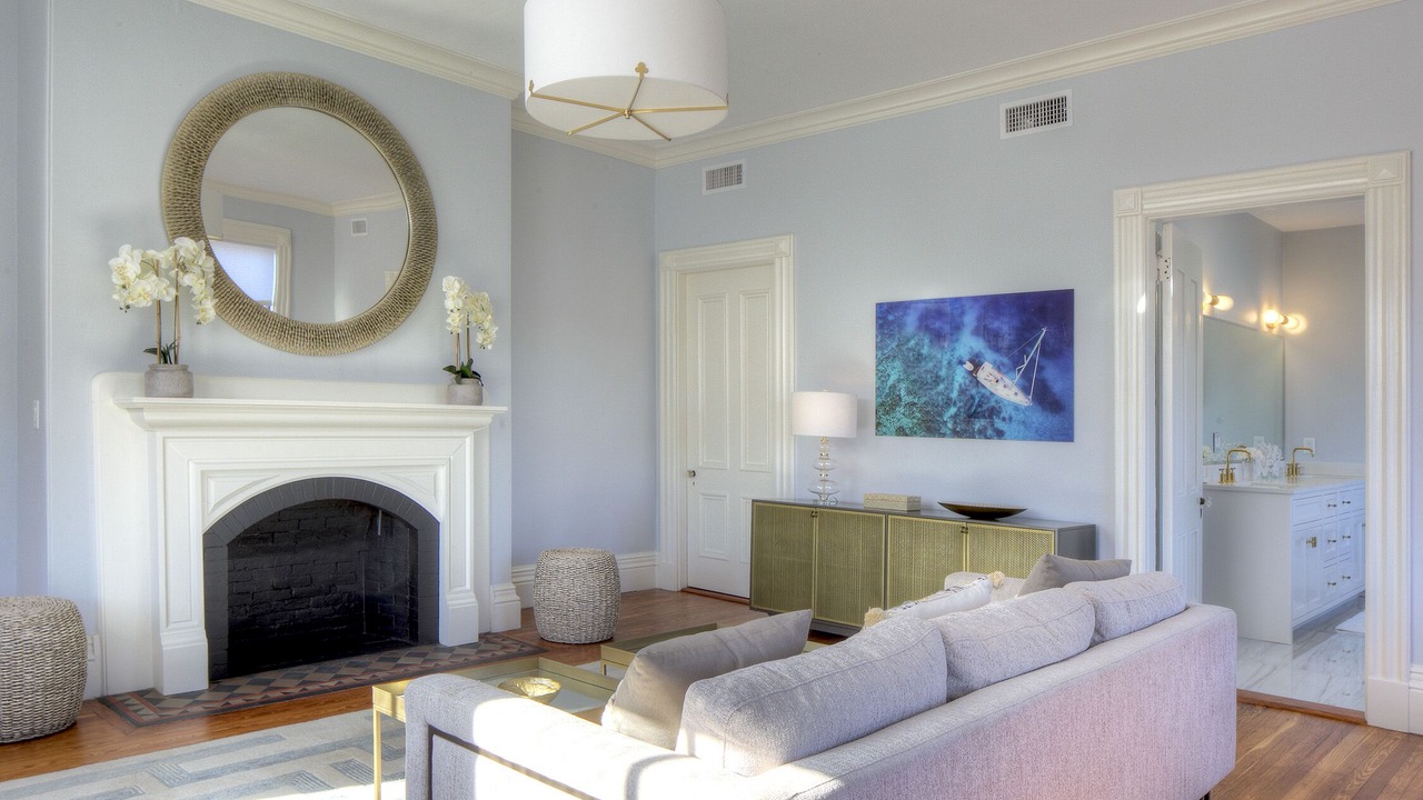 Photo of Livingroom in Top of the Hill