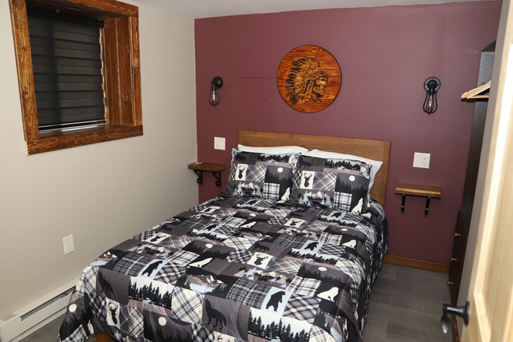 Photo of Bedroom in North Creek