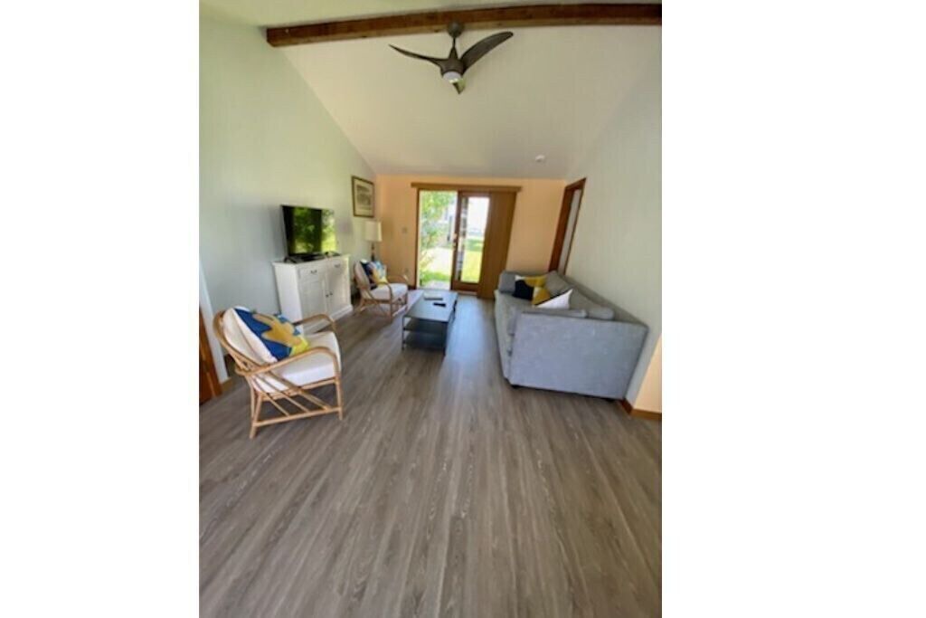 Photo of Livingroom in Oak Bluffs