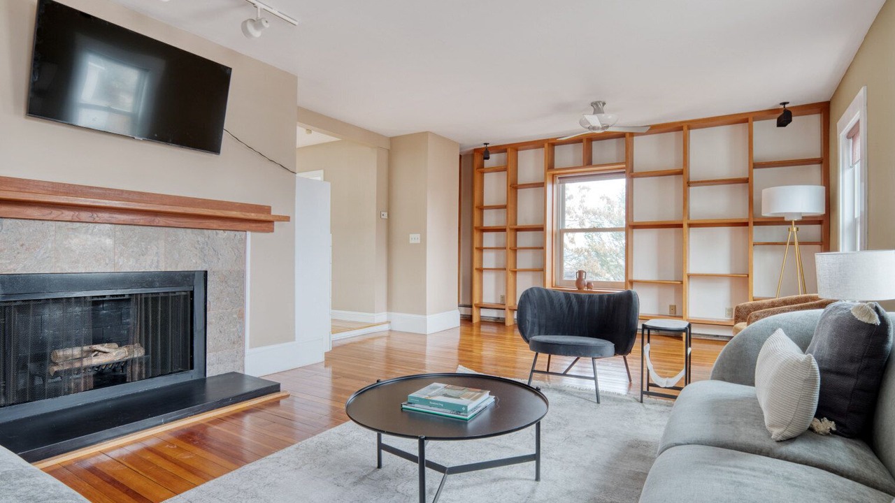 Photo of Livingroom in Jamaica Plain