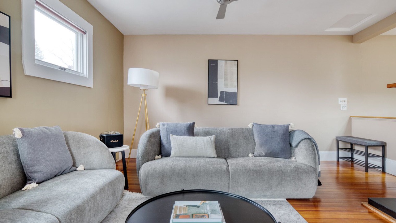 Photo of Livingroom in Jamaica Plain