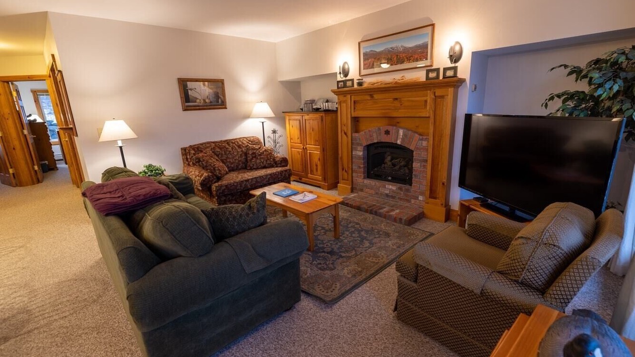 Photo of Livingroom in North Troy