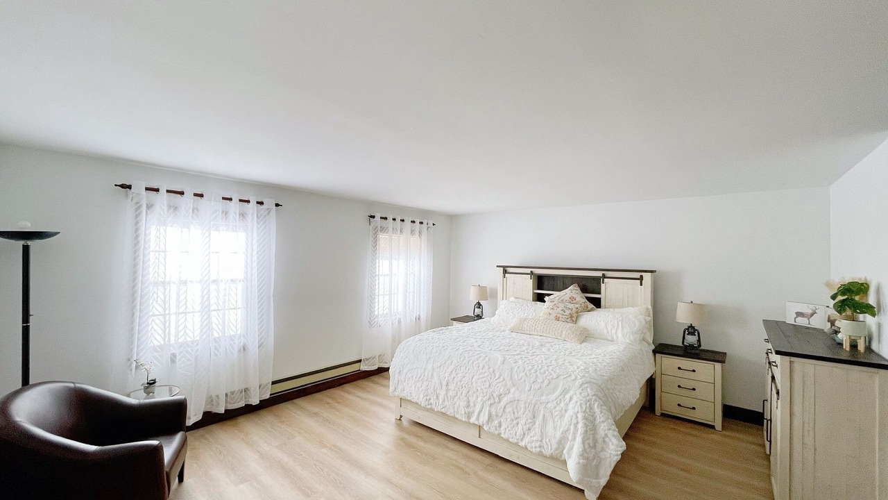 Photo of Bedroom in Oneonta