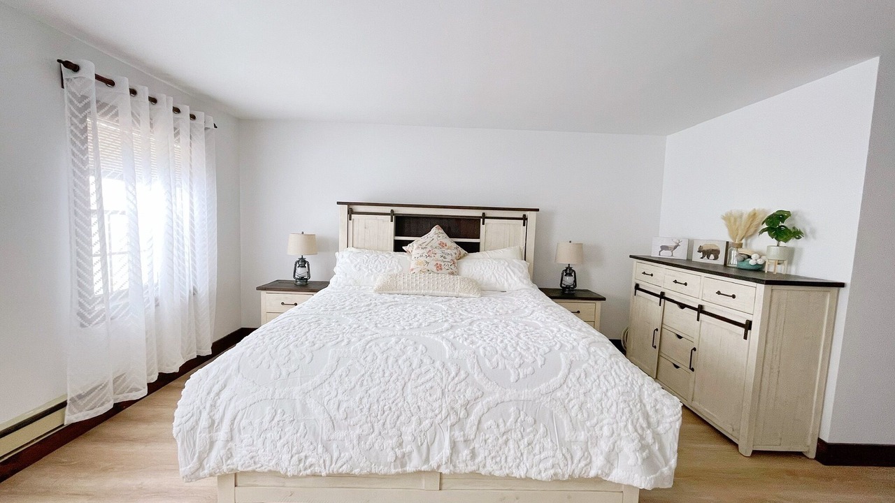 Photo of Bedroom in Oneonta
