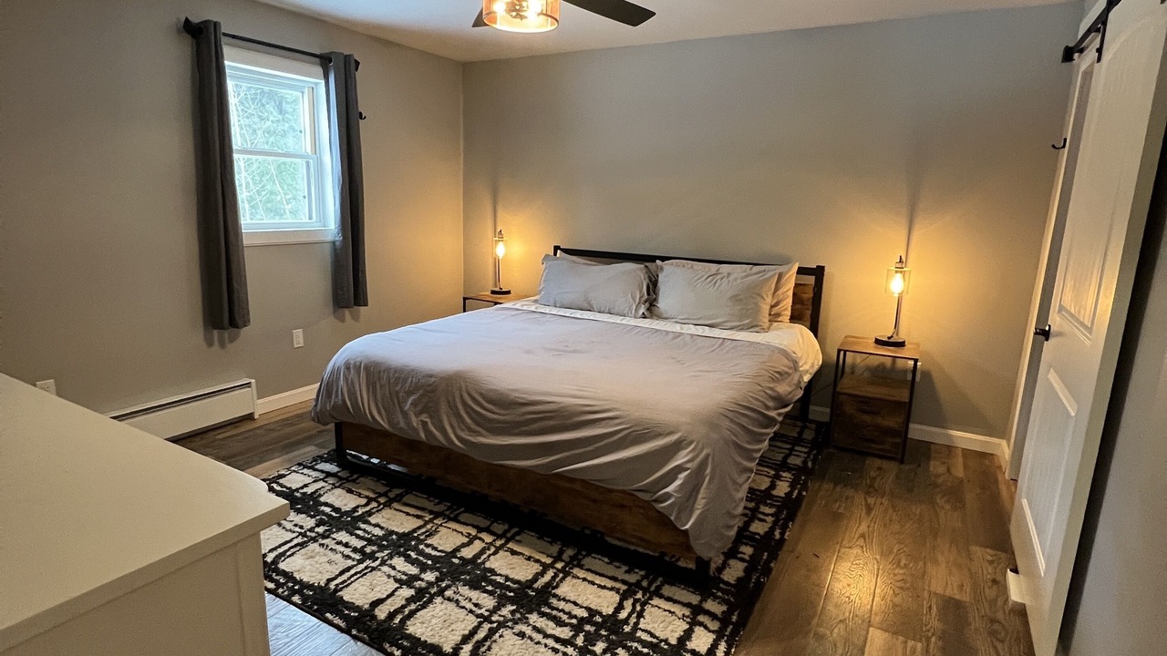 Photo of Bedroom in Eaton Center