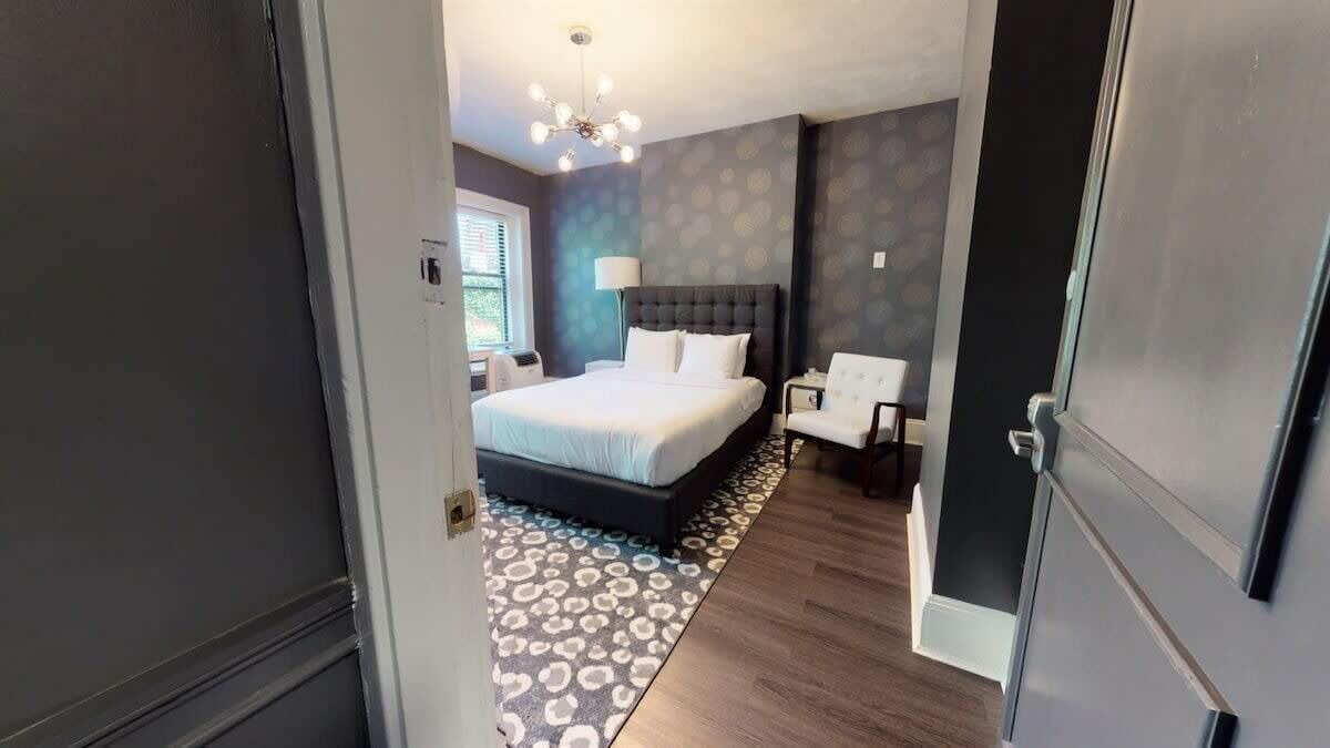 Photo of Bedroom in Bay Village