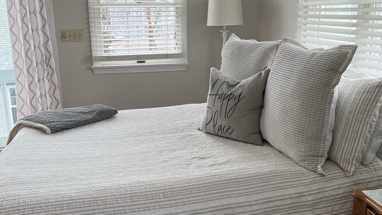 Photo of Bedroom in Green Harbor-Cedar Crest