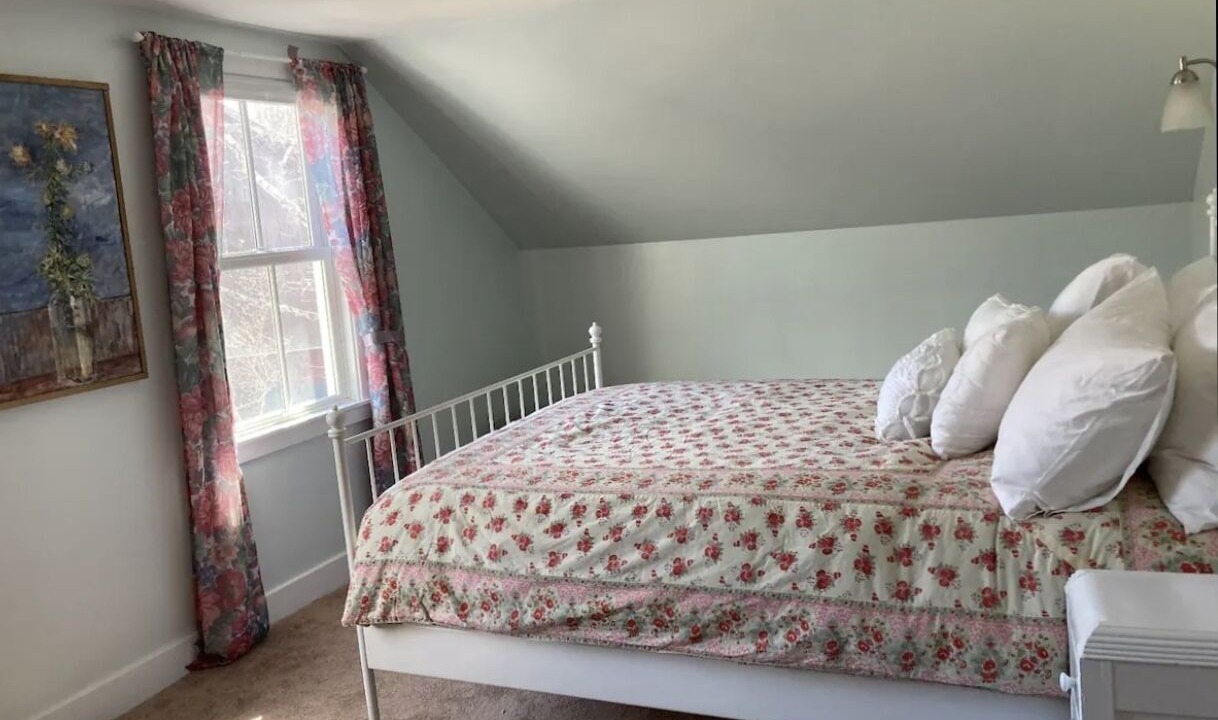 Photo of Bedroom in Underhill Center