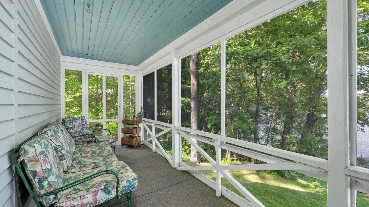 Photo of Patio Balcony in Tuftonboro