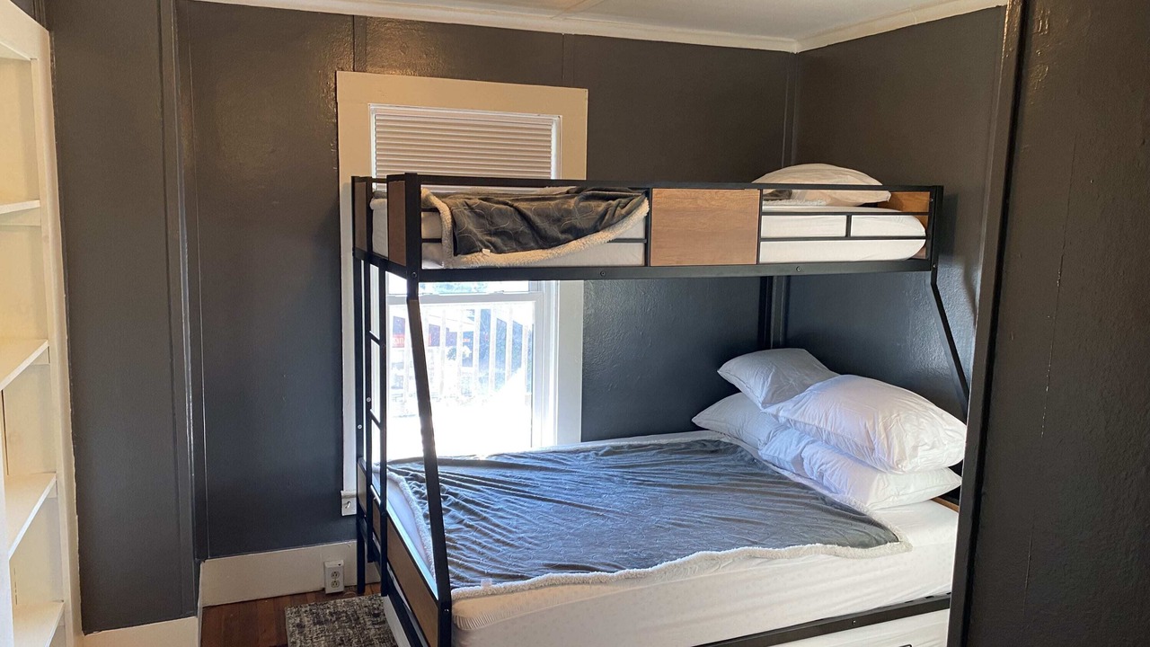 Photo of Bedroom in North Creek