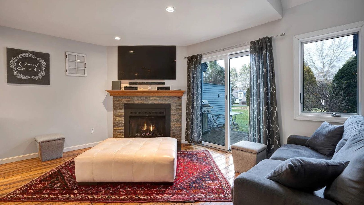 Photo of Livingroom in West Hartford