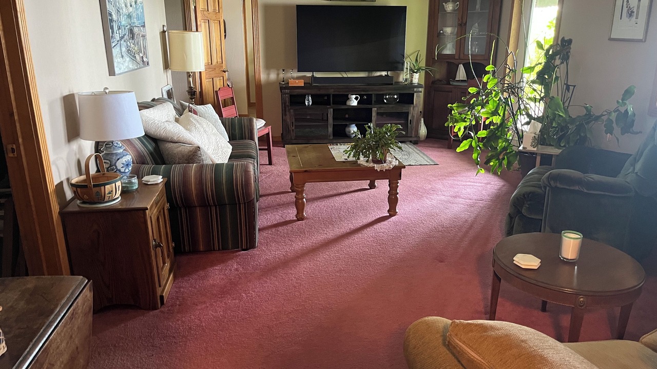 Photo of Livingroom in Town of Ledyard