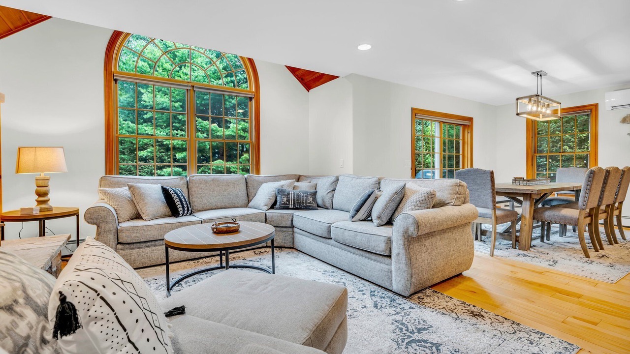 Photo of Livingroom in Bethel