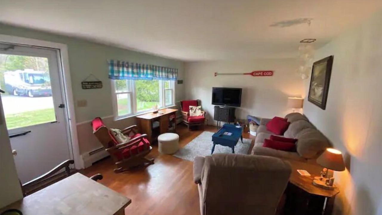 Photo of Livingroom in East Falmouth