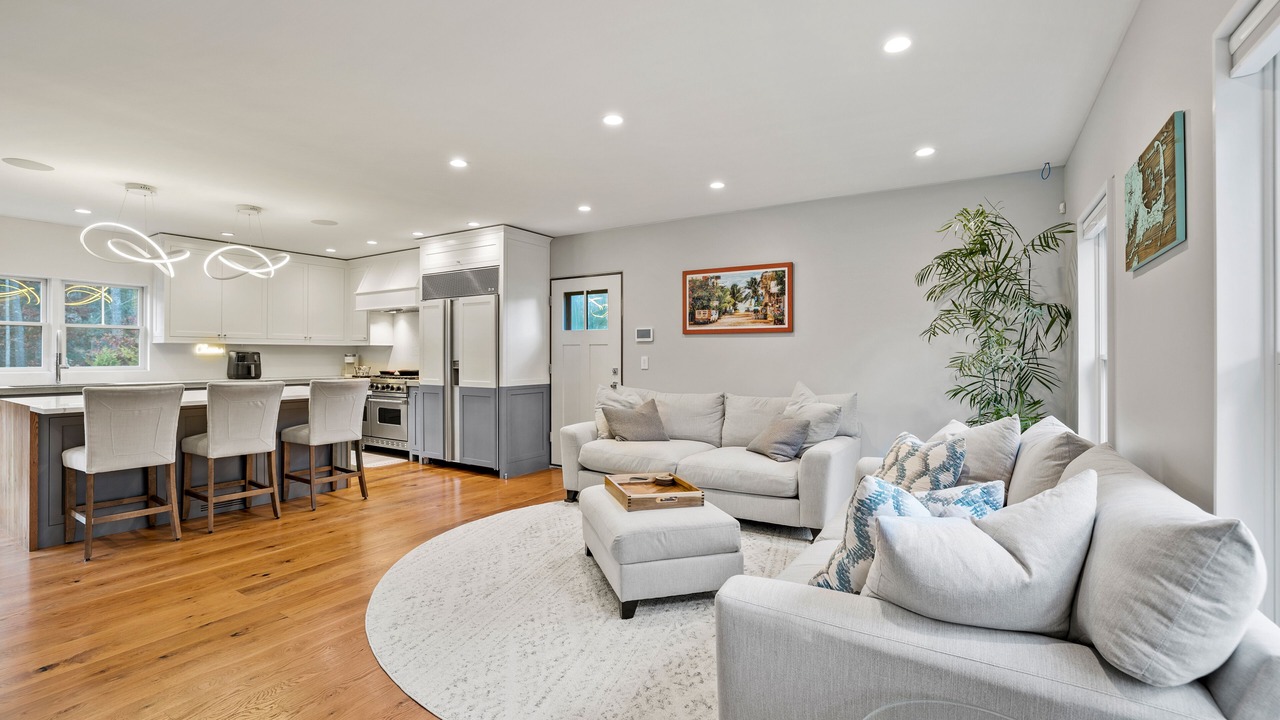 Photo of Livingroom in South Dennis