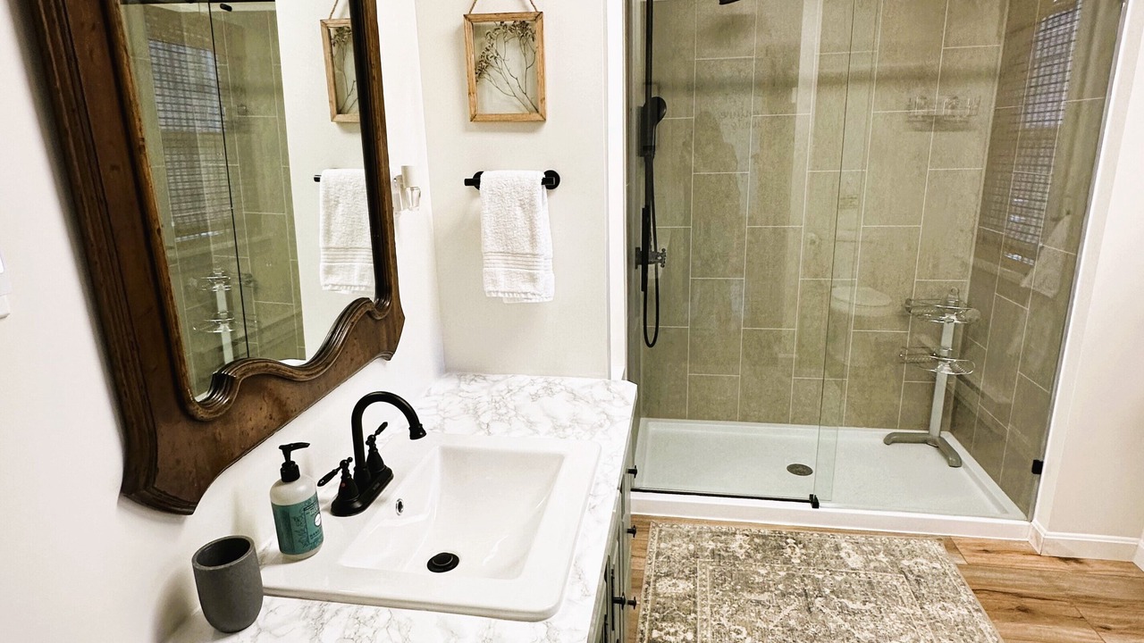Photo of Bathroom in Jay