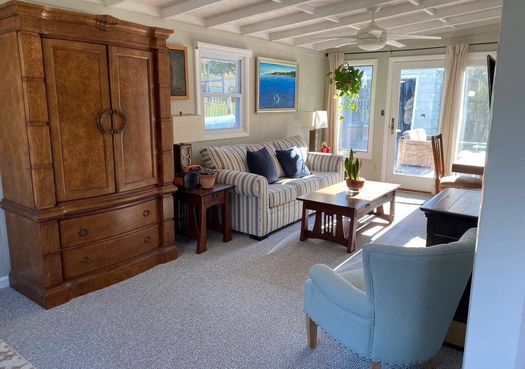 Photo of Livingroom in Jamestown