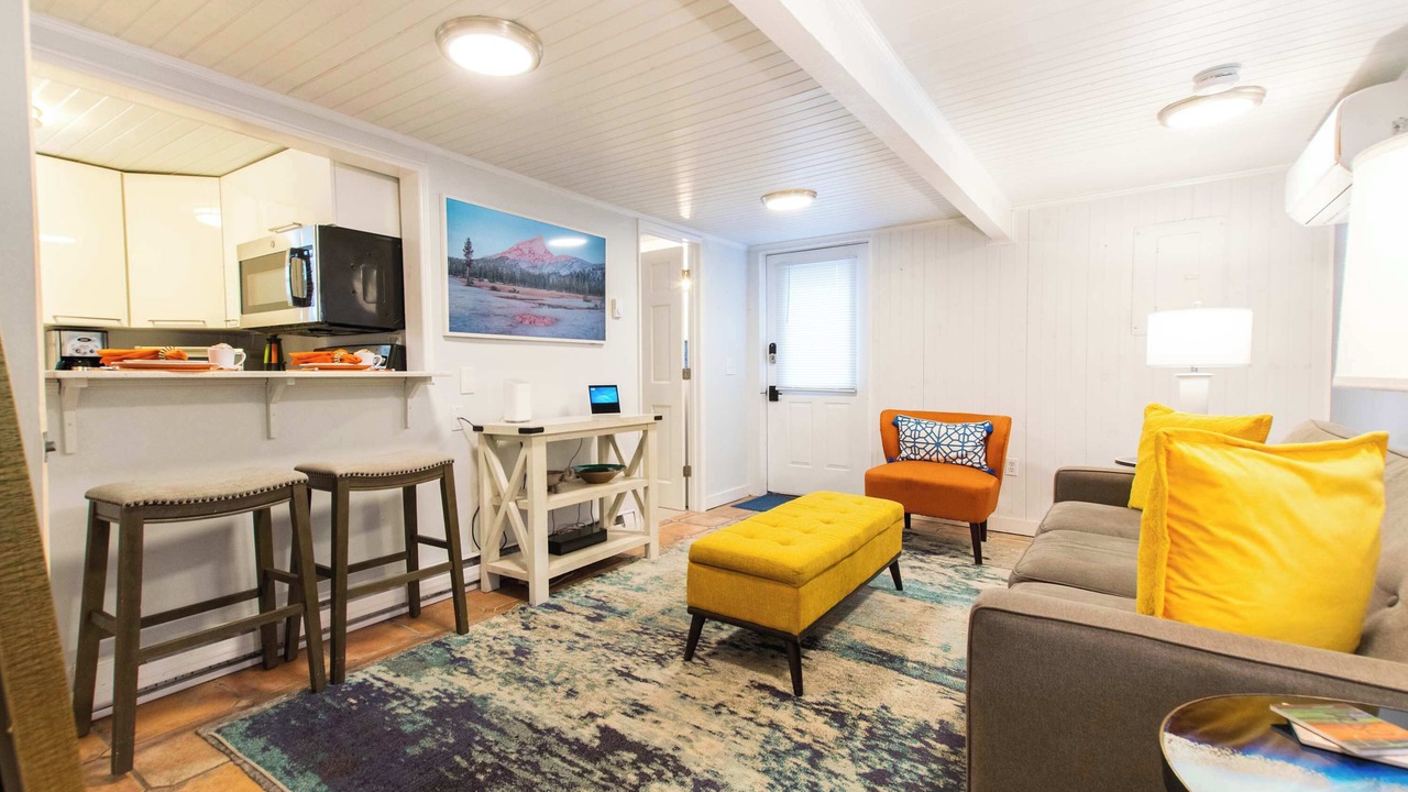 Photo of Livingroom in Provincetown