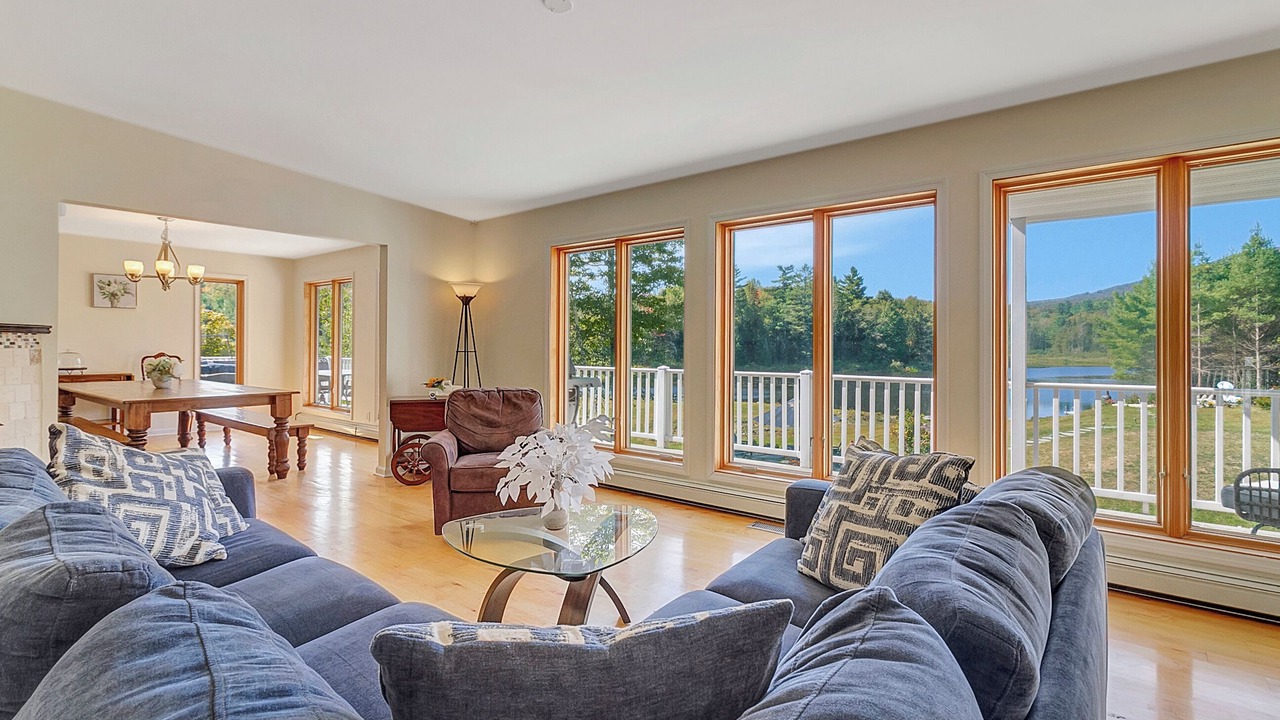 Photo of Livingroom in Londonderry