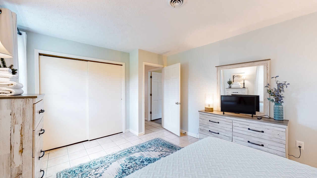 Photo of Bedroom in Branchport