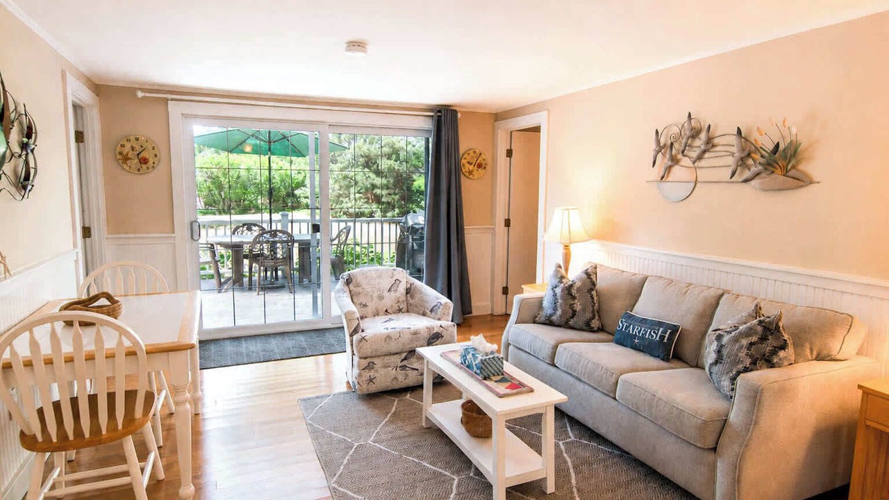 Photo of Livingroom in Wellfleet