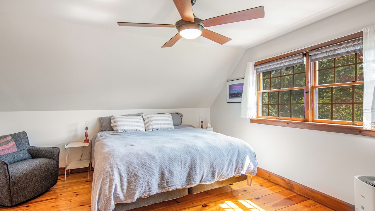 Photo of Bedroom in Jeffersonville