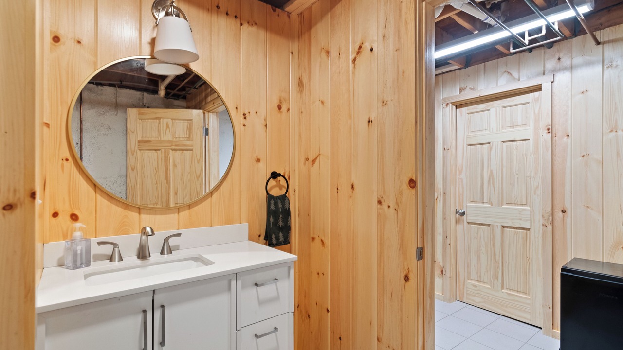 Photo of Bathroom in Jeffersonville