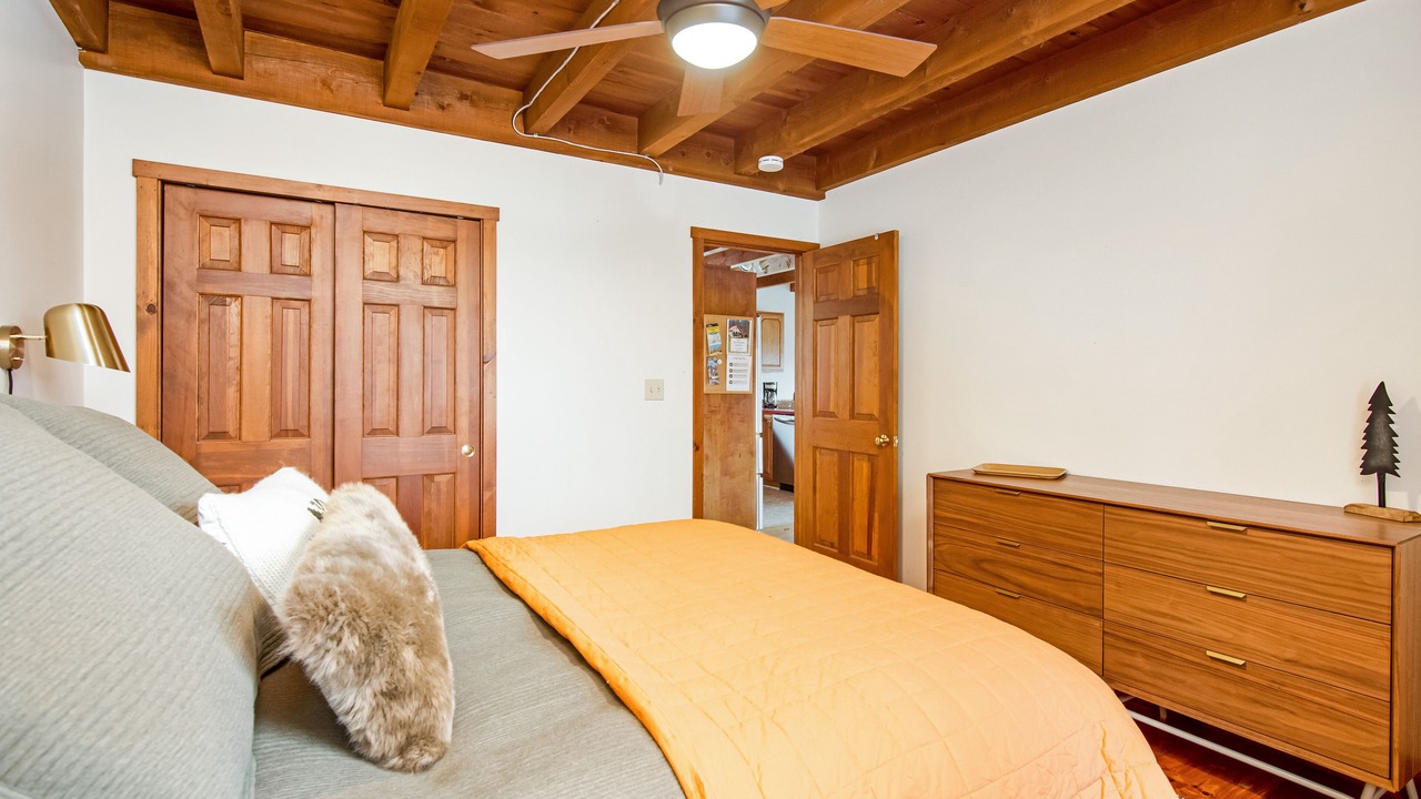 Photo of Bedroom in Jeffersonville
