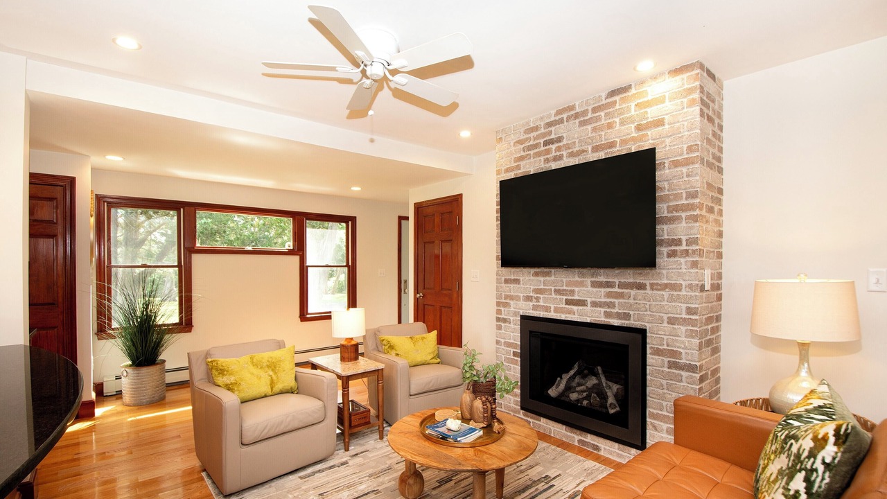 Photo of Livingroom in Minot