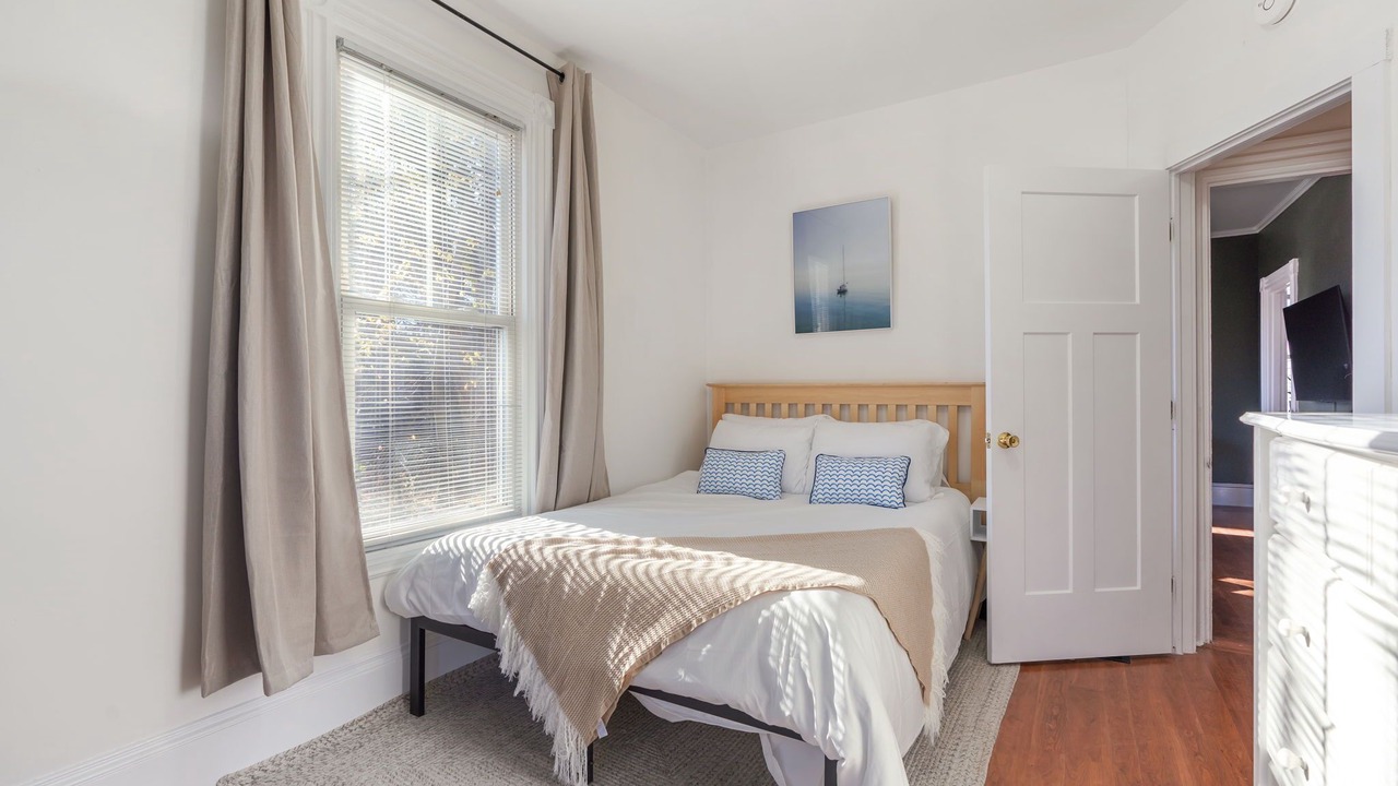Photo of Bedroom in Oakdale