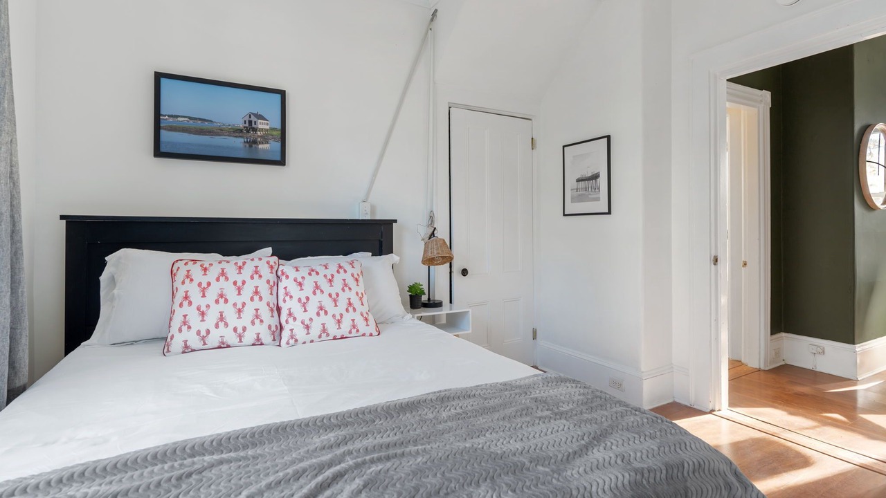 Photo of Bedroom in Oakdale
