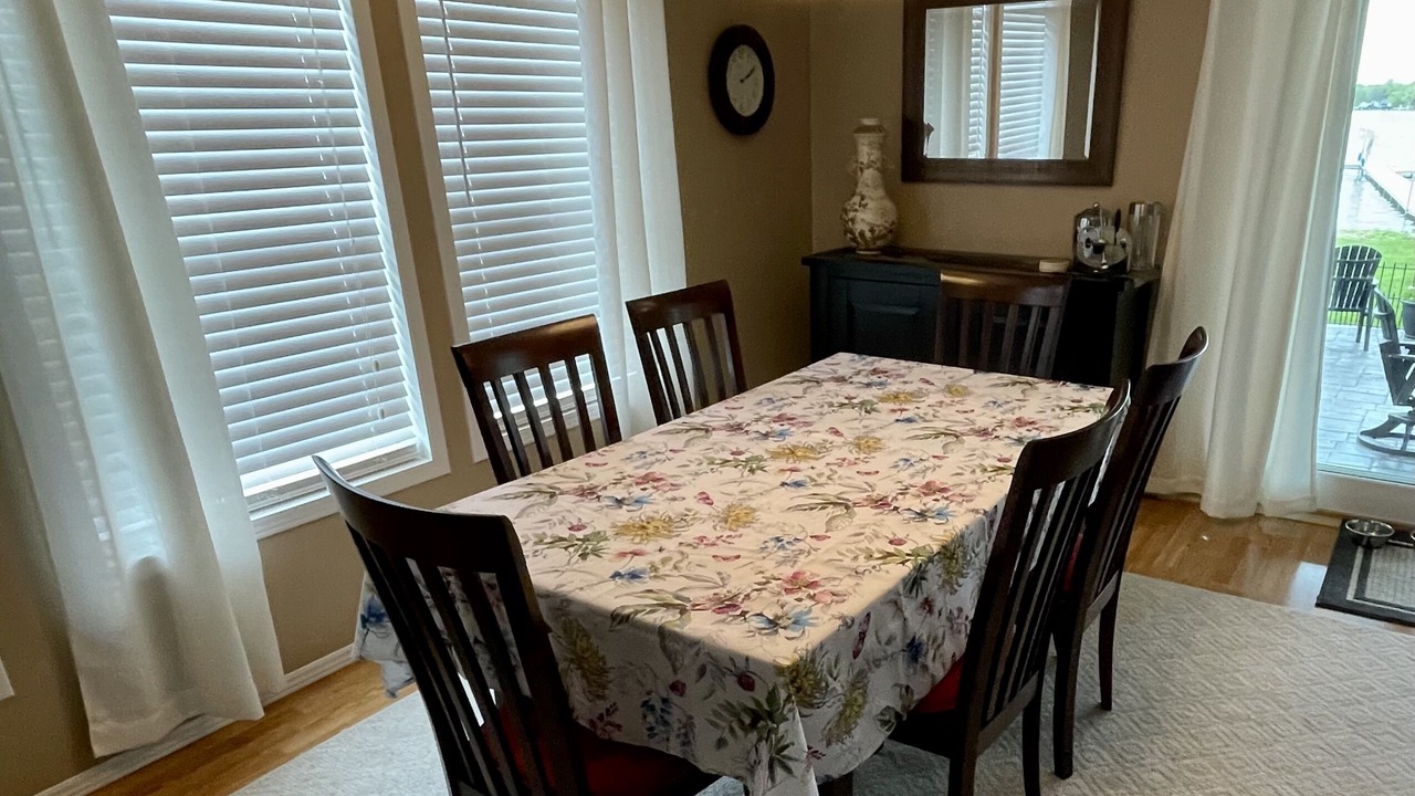 Photo of Livingroom in Lakeville
