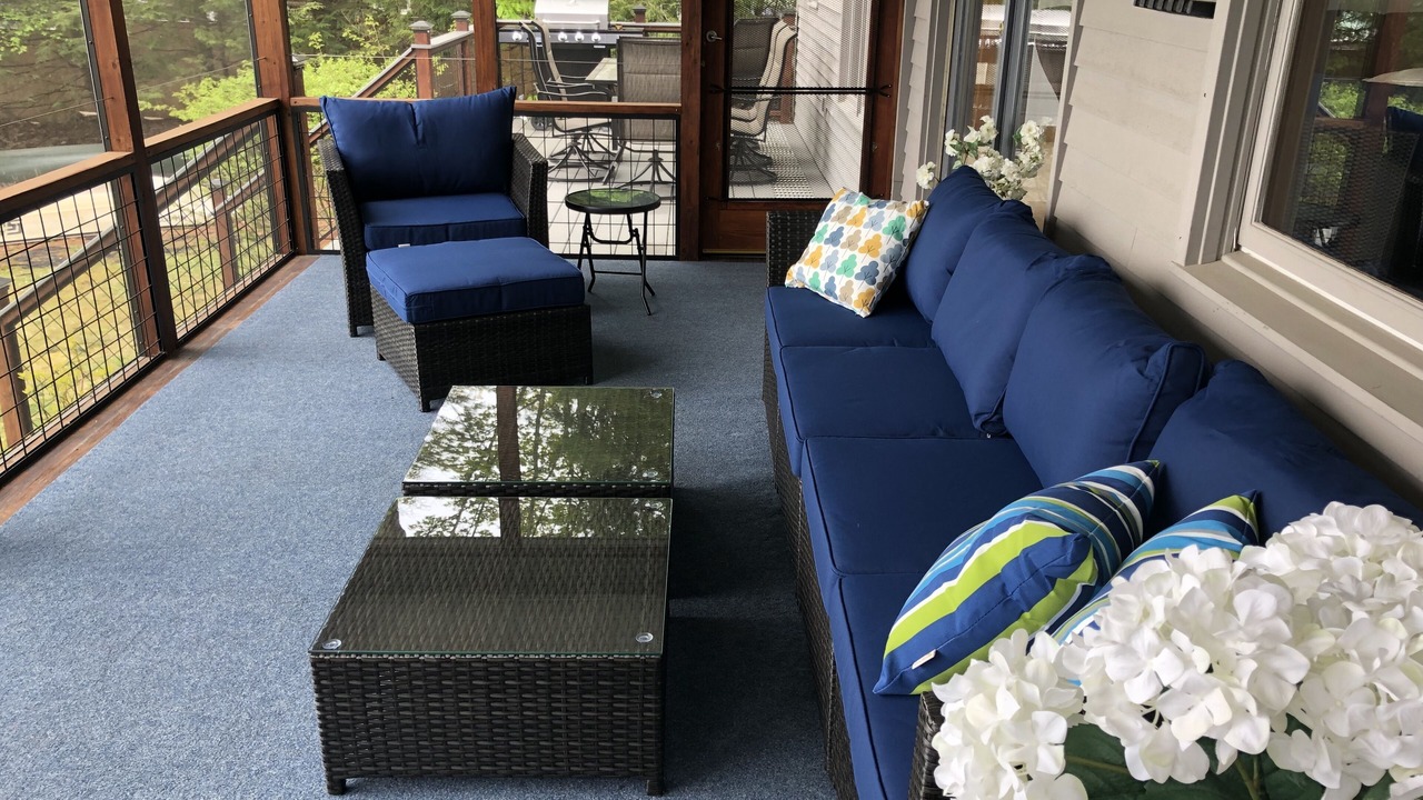 Photo of Livingroom in Meredith