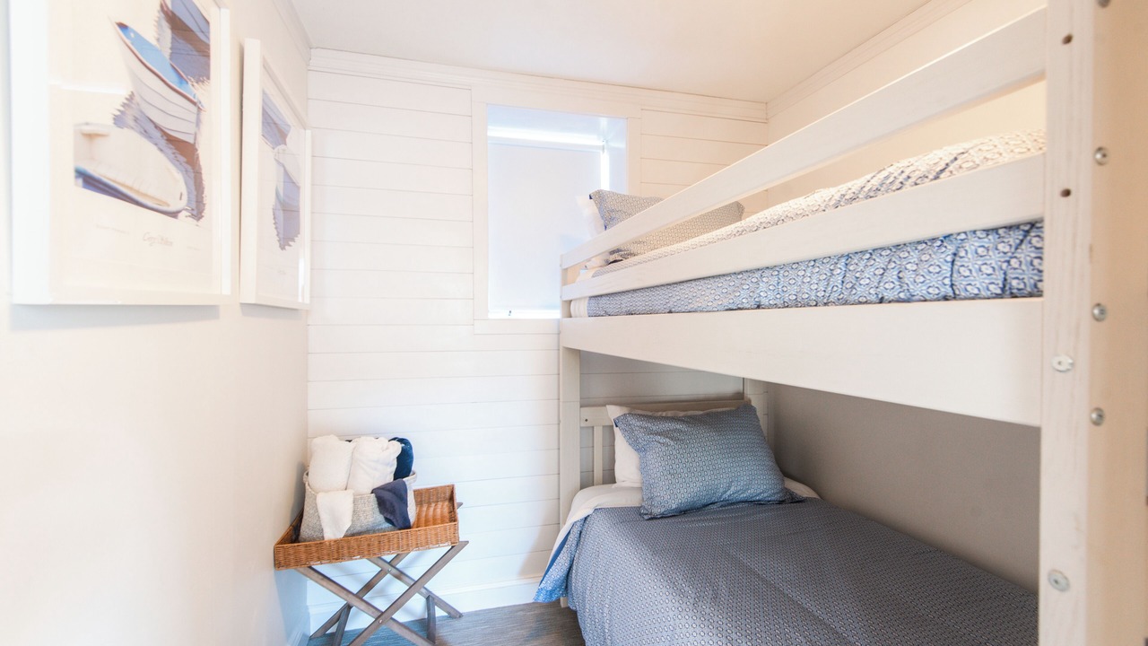 Photo of Bedroom in Yachting Village